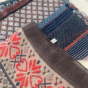 NWOT Bolcero Scarfs (2)